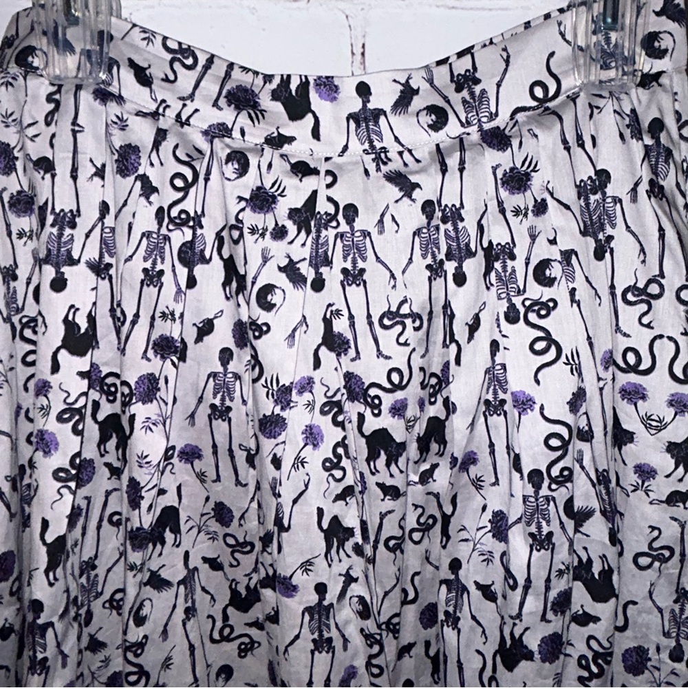 Modcloth Scaredy Cat Halloween print skirt size‎ 6 NWT - Picture 2 of 8